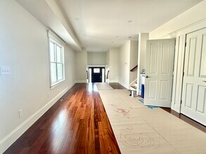 100 Dartmouth St in Medford, MA - Building Photo - Building Photo