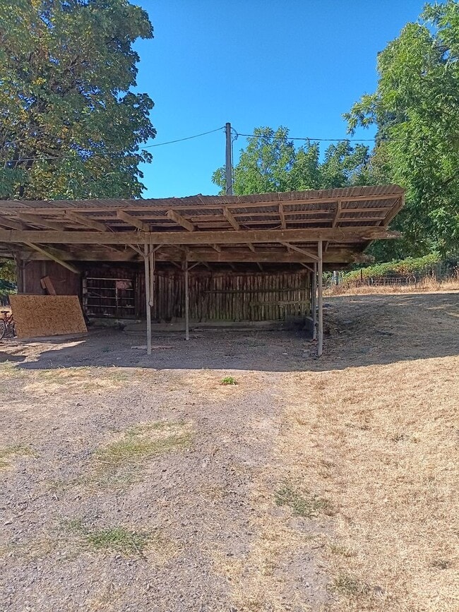 2962 Wintel Rd S in Jefferson, OR - Building Photo - Building Photo
