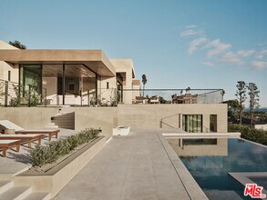 30010 Andromeda Ln in Malibu, CA - Building Photo - Building Photo