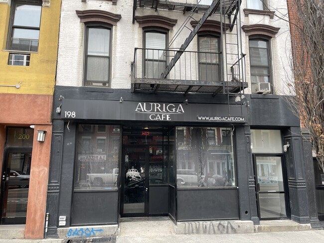 198 Avenue A in New York, NY - Building Photo - Building Photo