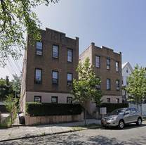 38 Tompkins St Apartments