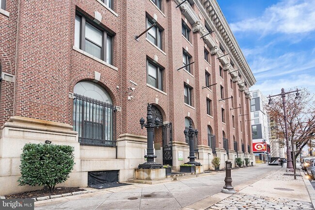 0-1100 S Broad St, Unit 200A in Philadelphia, PA - Foto de edificio - Building Photo