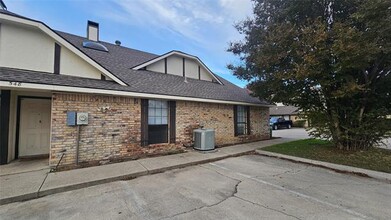 548 E Windsor Dr in Denton, TX - Building Photo - Building Photo