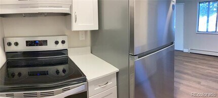 633 Oak St in Lakewood, CO - Building Photo - Building Photo