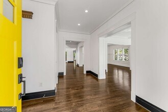 546 Candler Park Dr NE in Atlanta, GA - Building Photo - Building Photo