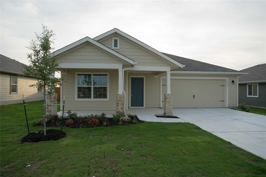 708 Comal Run in Hutto, TX - Foto de edificio