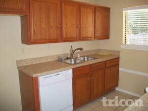 9215 Sophora Dr in Dallas, TX - Building Photo - Building Photo