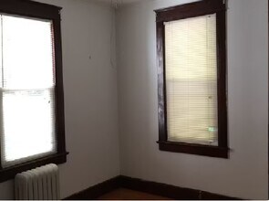 41 Prescott St, Unit 1st Floor in Meriden, CT - Foto de edificio - Building Photo