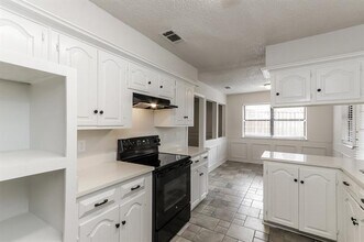 1421 Pine Hill Dr in Garland, TX - Building Photo - Building Photo