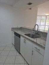 7075 NW 186th St in Hialeah, FL - Building Photo - Building Photo