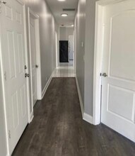 9357 S Burnside Ave, Unit 2 in Chicago, IL - Building Photo - Building Photo