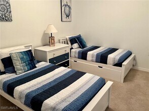 9518 Avellino Wy in Naples, FL - Foto de edificio - Building Photo