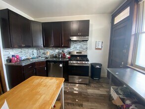 6311 N Wayne Ave, Unit 2S in Chicago, IL - Foto de edificio - Building Photo