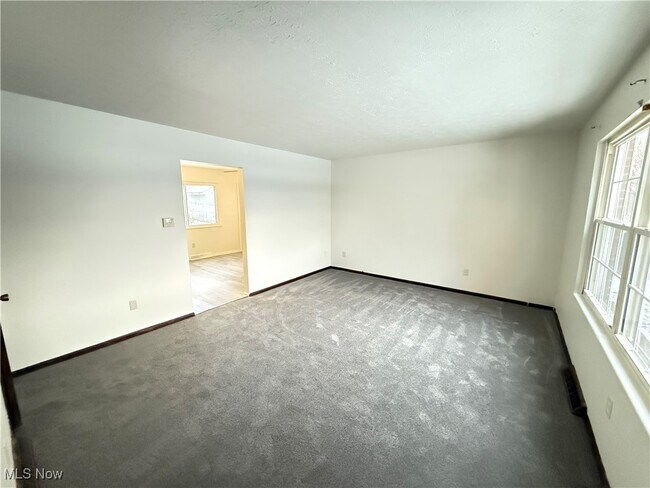 12827 Hametown Rd in Doylestown, OH - Building Photo - Building Photo