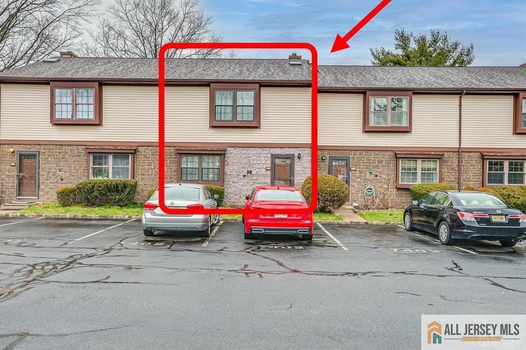 7402 Hana Rd in Edison, NJ - Building Photo