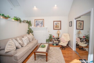 115 Ayers Point Rd in Old Saybrook, CT - Building Photo - Building Photo