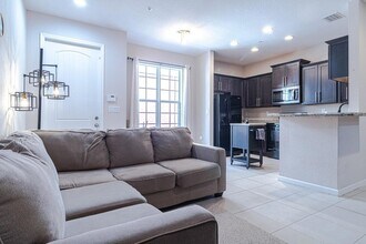 713 SW 2nd Terrace in Pompano Beach, FL - Building Photo - Building Photo
