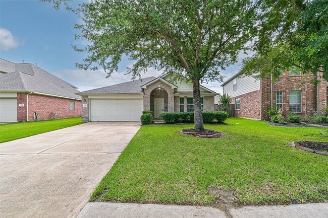 3306 Barnes Ln in Manvel, TX - Building Photo - Building Photo