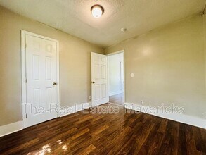2204 Robbins St in Chattanooga, TN - Building Photo - Building Photo
