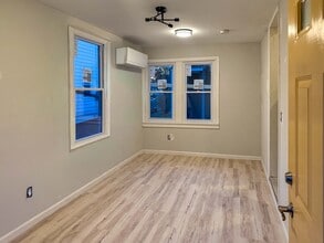 511 Spottswood St, Unit B in Fredericksburg, VA - Building Photo - Building Photo