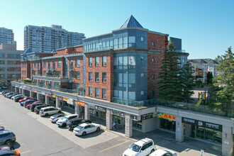 7378 Yonge St in Vaughan, ON - Building Photo - Building Photo