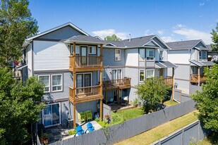 1002 Signal Hill SW in Calgary, AB - Building Photo