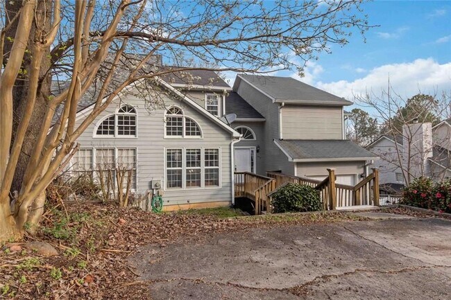 1679 Paddlewheel Dr NE in Marietta, GA - Foto de edificio - Building Photo