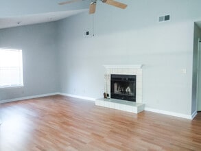 228 Louisiana Ave in Valparaiso, FL - Building Photo - Building Photo