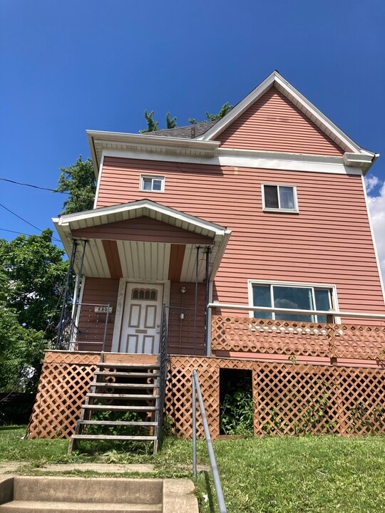 580 Jefferson Ave in Washington, PA - Building Photo