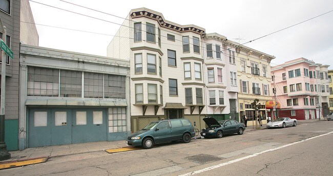 1558 Howard St in San Francisco, CA - Building Photo - Building Photo