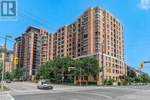 88 Grandview Way in Toronto, ON - Building Photo
