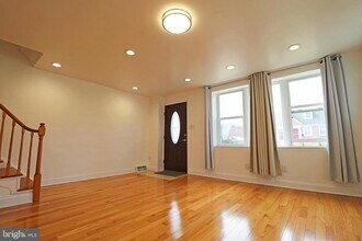 1227 Agnew Dr in Drexel Hill, PA - Building Photo - Building Photo