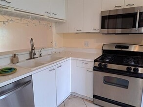 8123 San Carlos Cir in Tamarac, FL - Building Photo - Building Photo