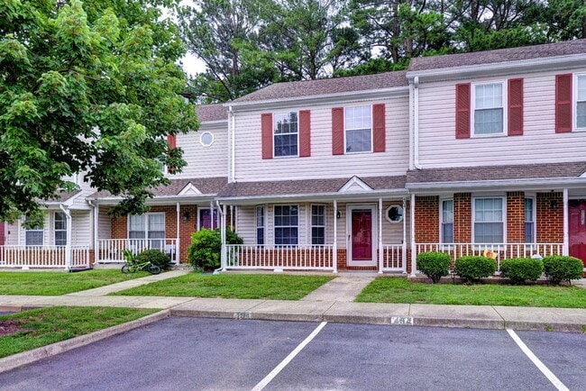 404 Crescent Ct