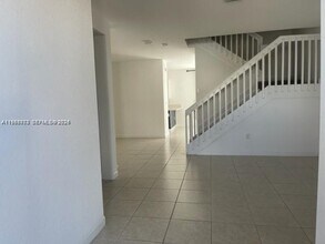 3380 W 108th St in Hialeah, FL - Building Photo - Building Photo