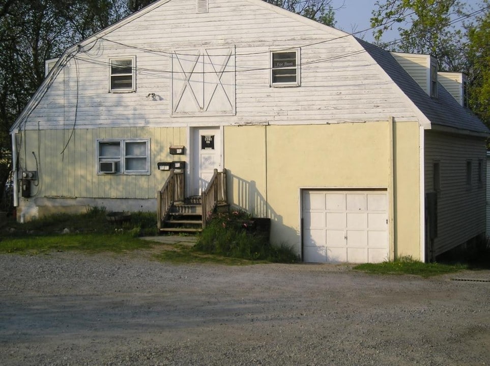 261 Main St in Hackettstown, NJ - Building Photo