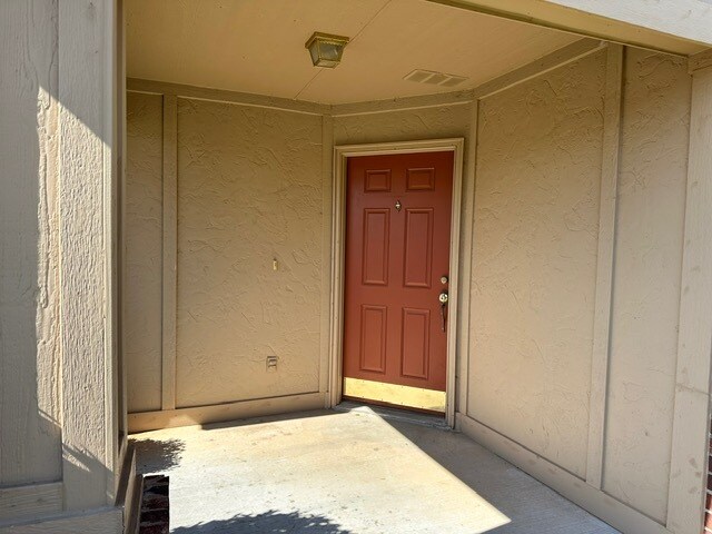 2005 SE 7th Ct in Moore, OK - Building Photo - Building Photo