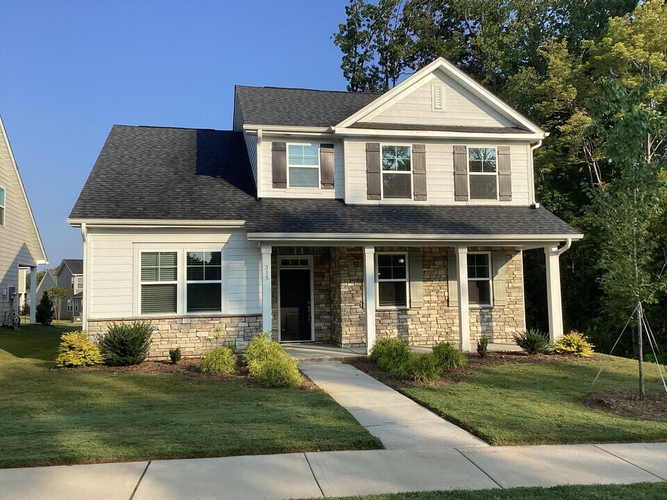 315 Stowe Rd in Belmont, NC - Building Photo