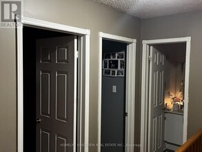 79 Cashel Ct in Aurora, ON - Building Photo - Building Photo