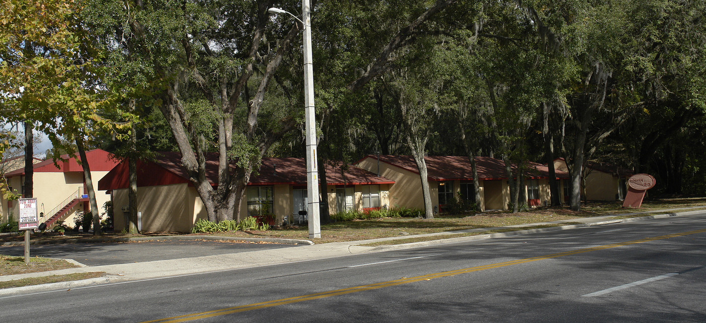 Pointe 23 in Gainesville, FL - Foto de edificio