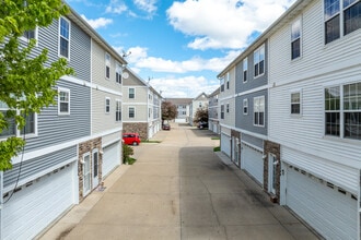 Village at Walnut Crest in Urbandale, IA - Building Photo - Building Photo