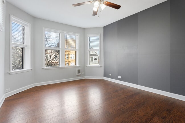 3631 W Dickens Ave in Chicago, IL - Building Photo - Building Photo