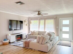 3300 N 67th Ave in Hollywood, FL - Building Photo - Building Photo