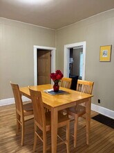 704 Niagara St in Eau Claire, WI - Foto de edificio - Building Photo