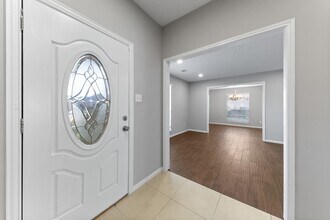 802 Foxglove Dr in Missouri City, TX - Building Photo - Building Photo