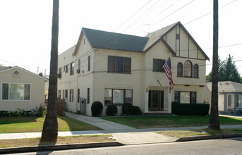 630 Raleigh St in Glendale, CA - Building Photo - Building Photo