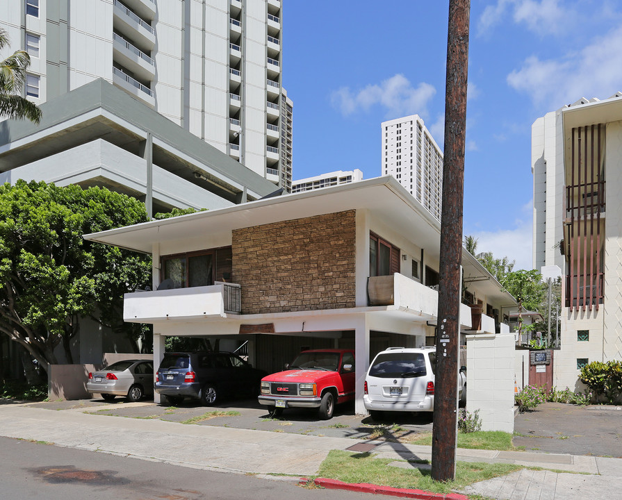 Tropic Pacific in Honolulu, HI - Building Photo