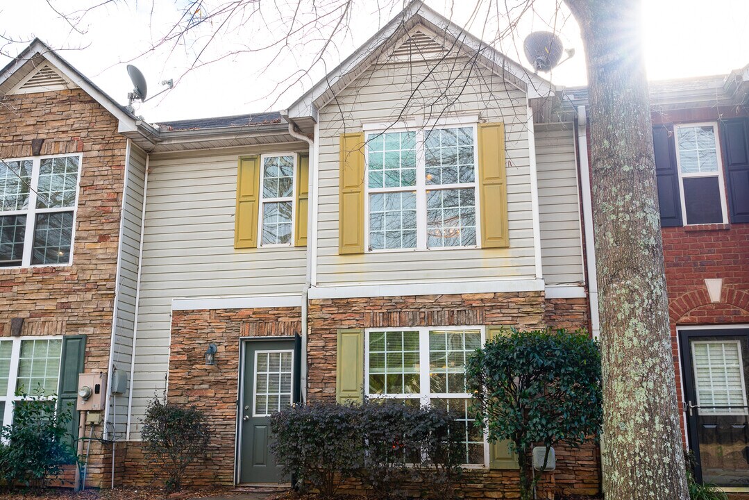 1511 Conley Way in Conley, GA - Building Photo