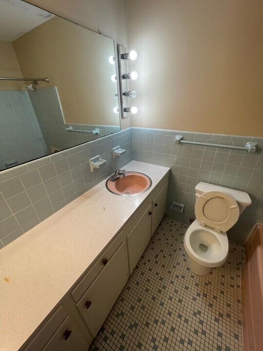 223 S Edgewood Dr in Statesboro, GA - Building Photo