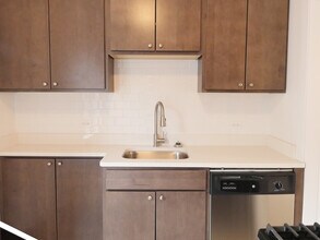 2641 N Spaulding Ave-Unit -1E in Chicago, IL - Building Photo - Building Photo